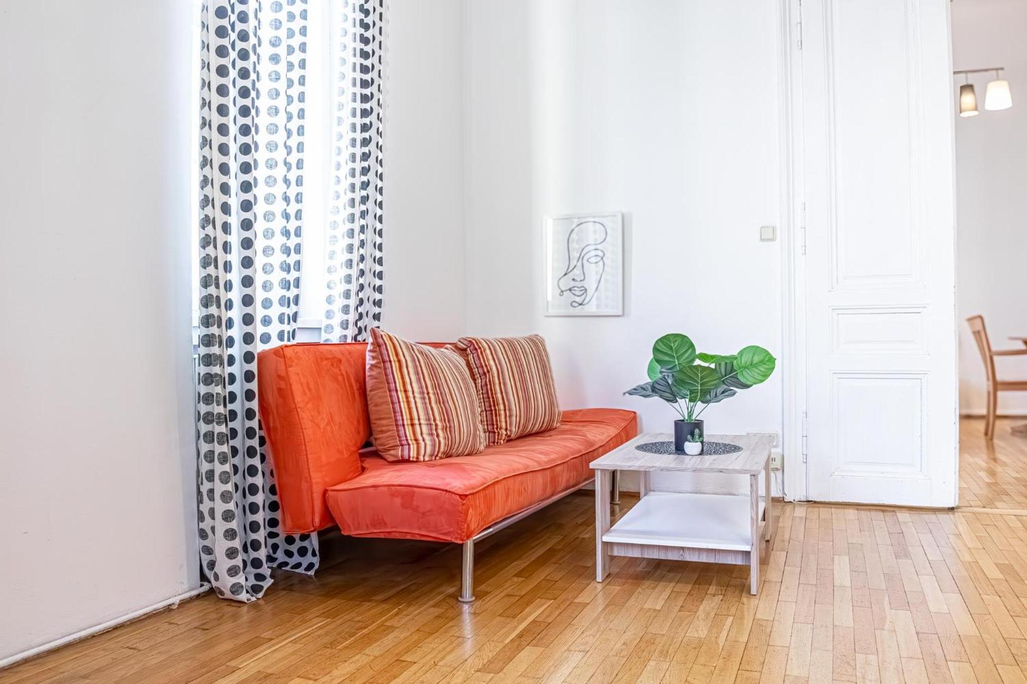 Simple Apartment Near Wiener Stadthalle Екстериор снимка