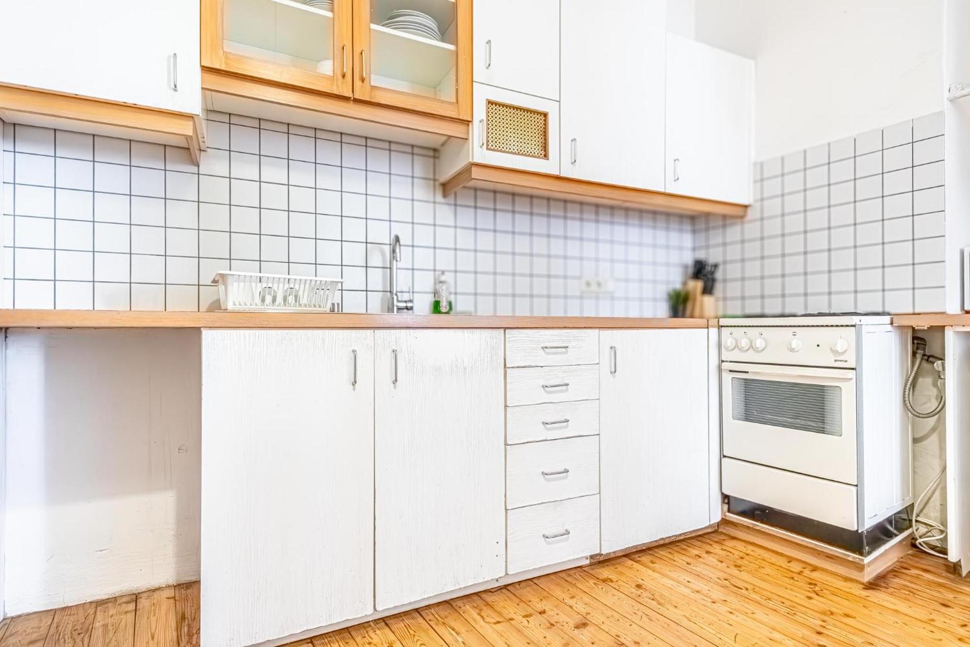 Simple Apartment Near Wiener Stadthalle Екстериор снимка