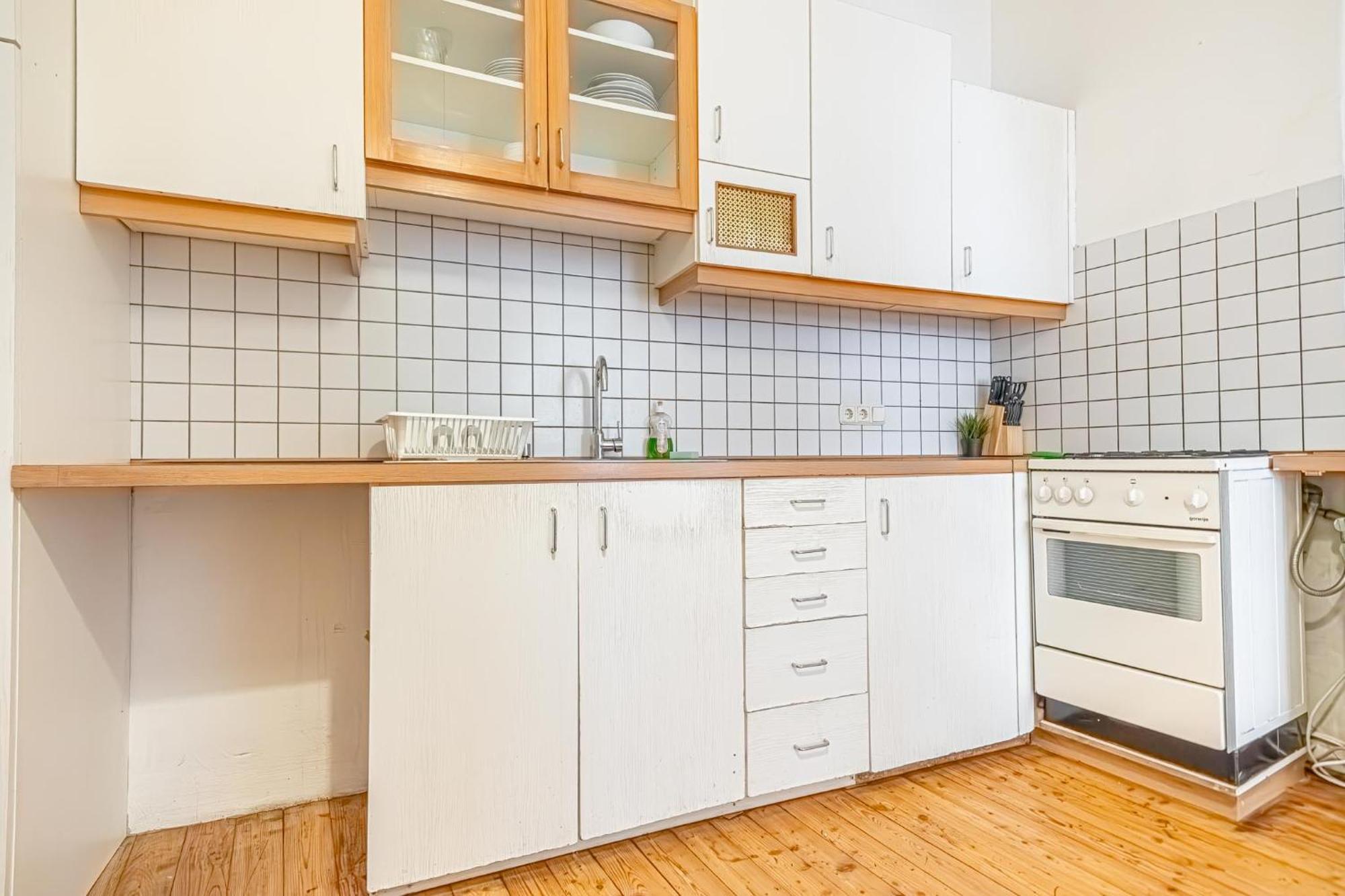 Simple Apartment Near Wiener Stadthalle Екстериор снимка